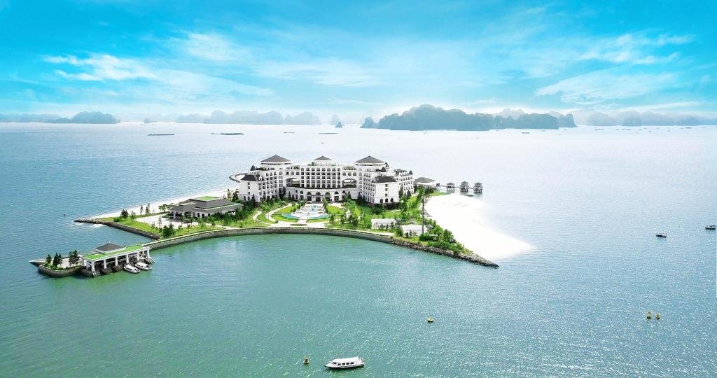 Vinpearl Resort & Spa Ha Long Review 2026: A Luxurious Stay by the Bay