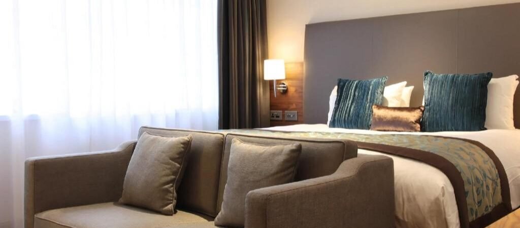 Where The Marble Arch Hotel, by Thistle Fits in a United Kingdom Travel Plan