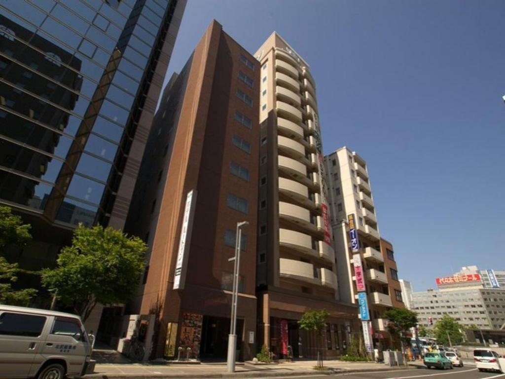 Hotel Route Inn Sapporo Ekimae Kita-guchi for First-Time Visitors: Location and Room Notes