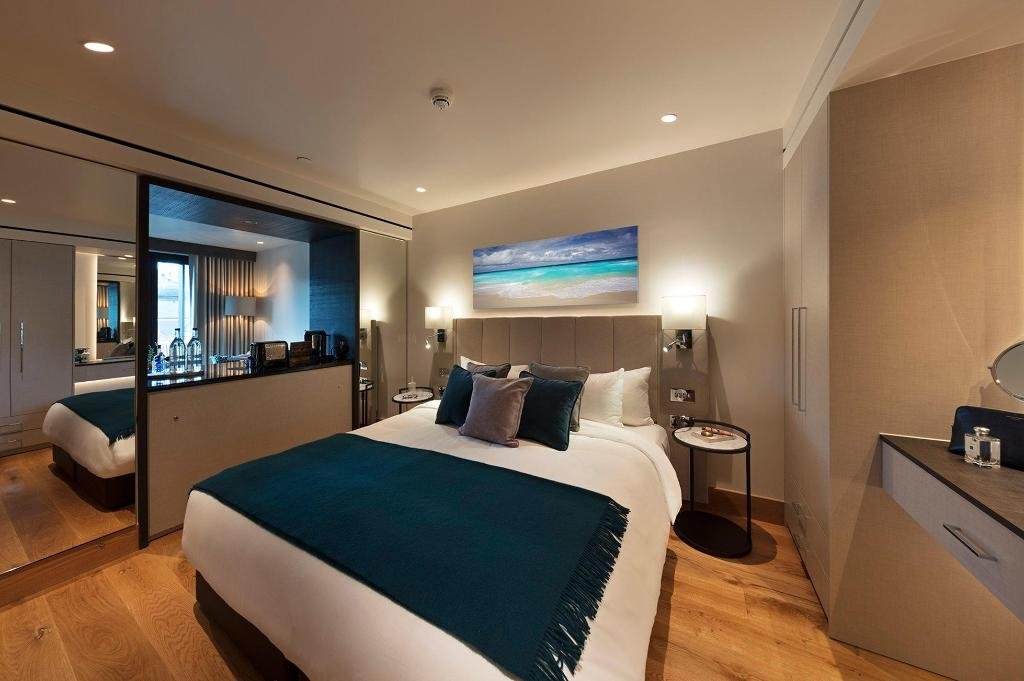 Tower Suites by Blue Orchid: A Smart Choice for London Travelers