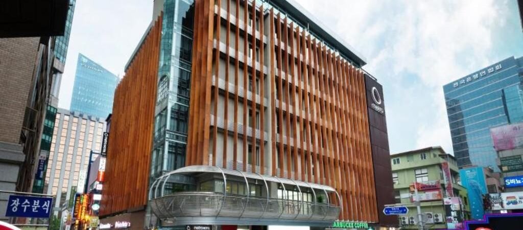 Should You Stay at Metro Hotel Myeongdong? Explore Seoul’s Heart